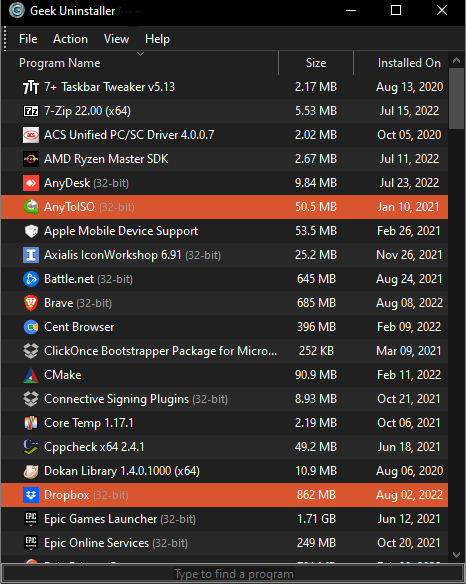 Geek Uninstaller in dark mode with program list